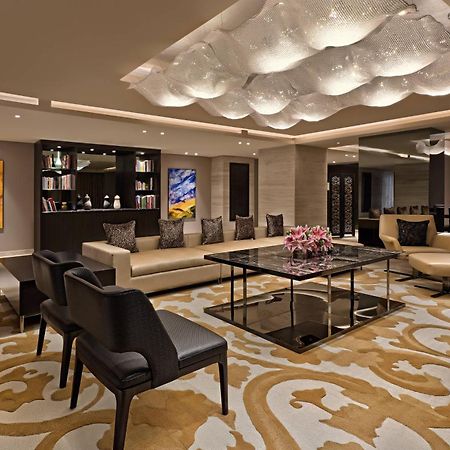 Sheraton Grand Bengaluru Whitefield Hotel & Convention Center Экстерьер фото