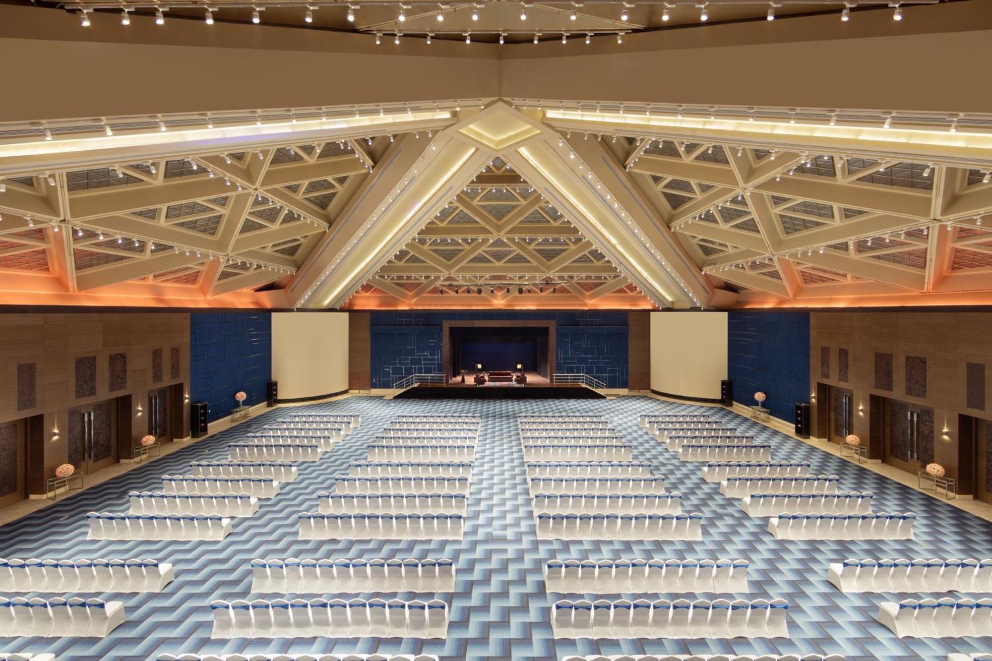 Sheraton Grand Bengaluru Whitefield Hotel & Convention Center Экстерьер фото