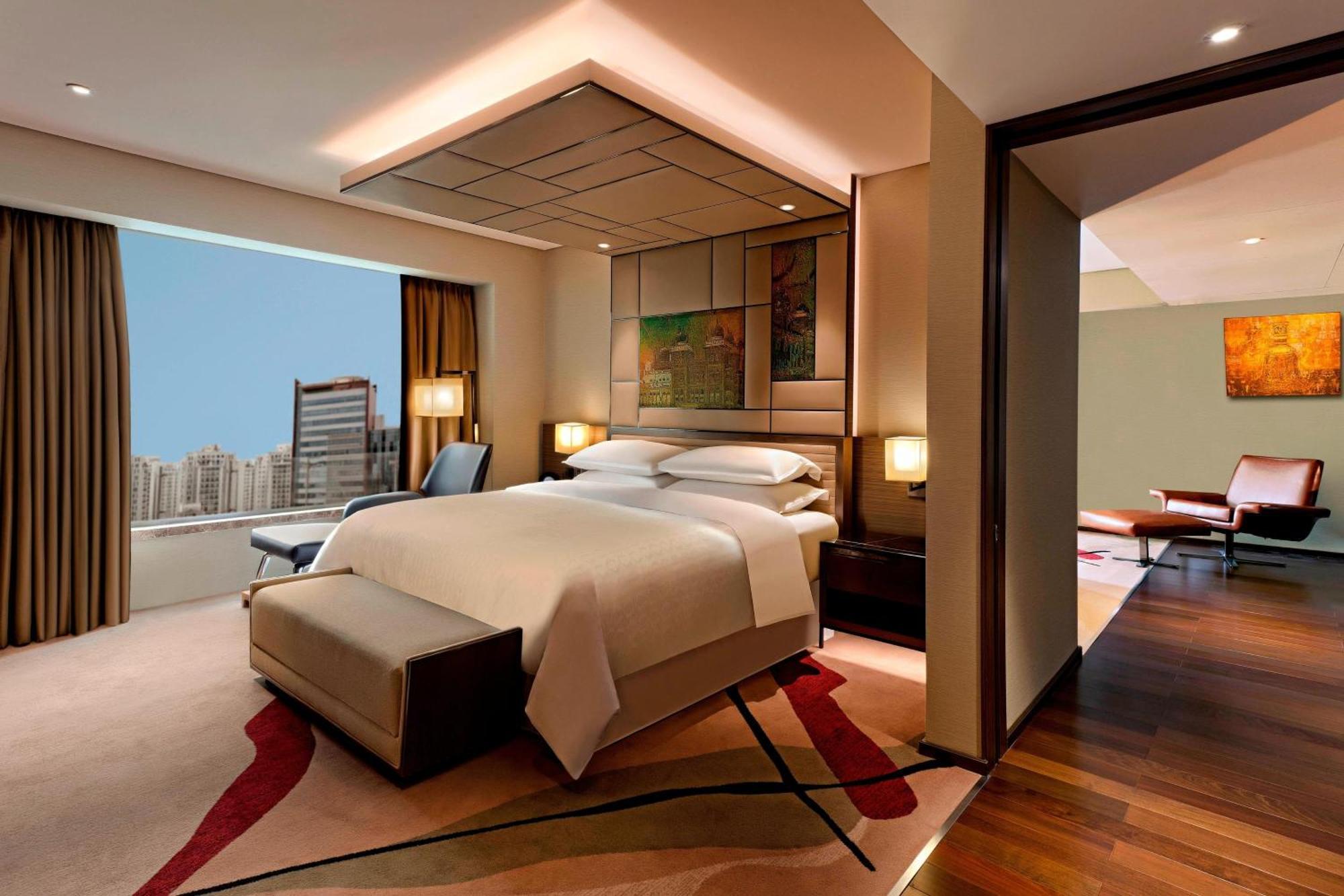 Sheraton Grand Bengaluru Whitefield Hotel & Convention Center Экстерьер фото
